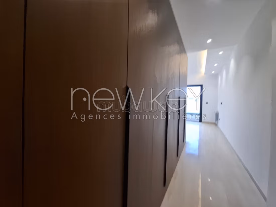 Exceptional S3 apartment with a panoramic view of greenery