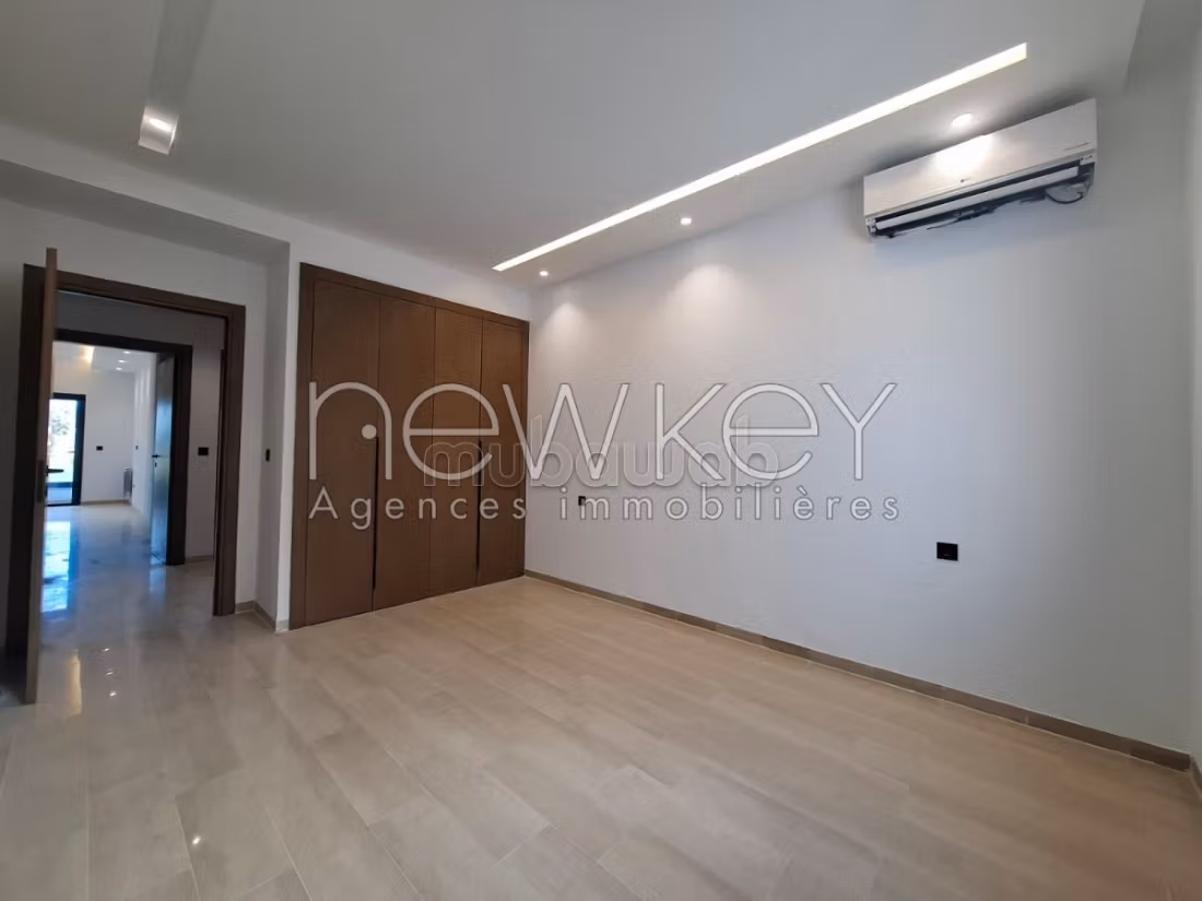 Exceptional S3 apartment with a panoramic view of greenery