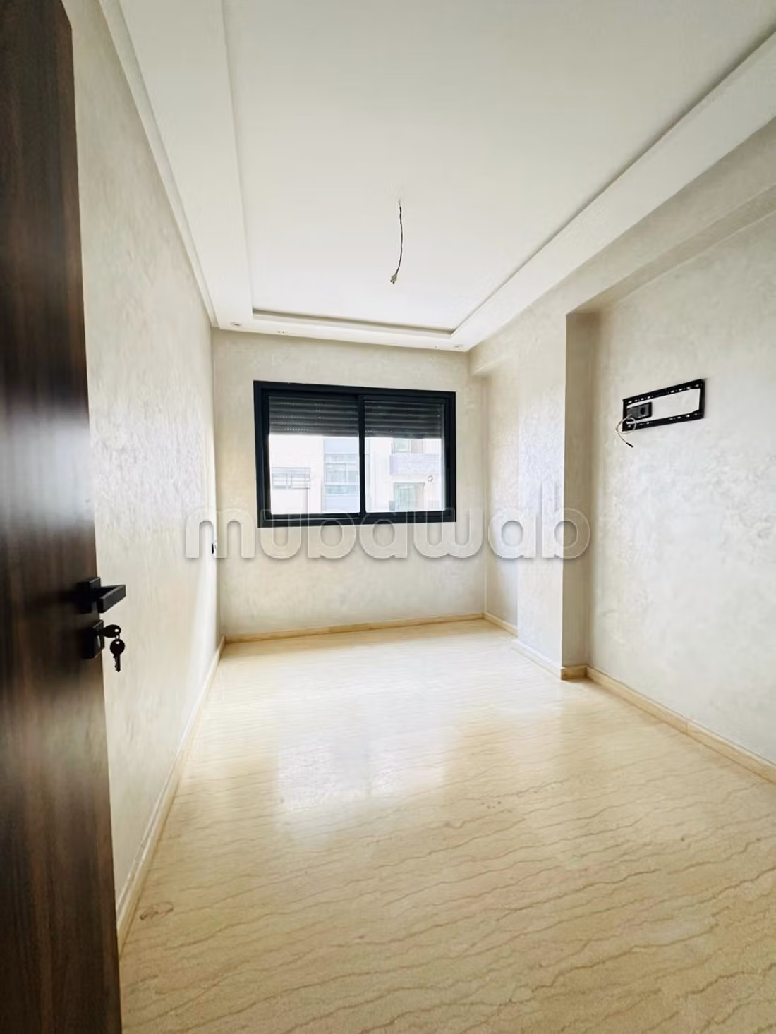 Appartement te huur in Roches Noires. 2 mooie slaapkamers. Conciërgeservice.