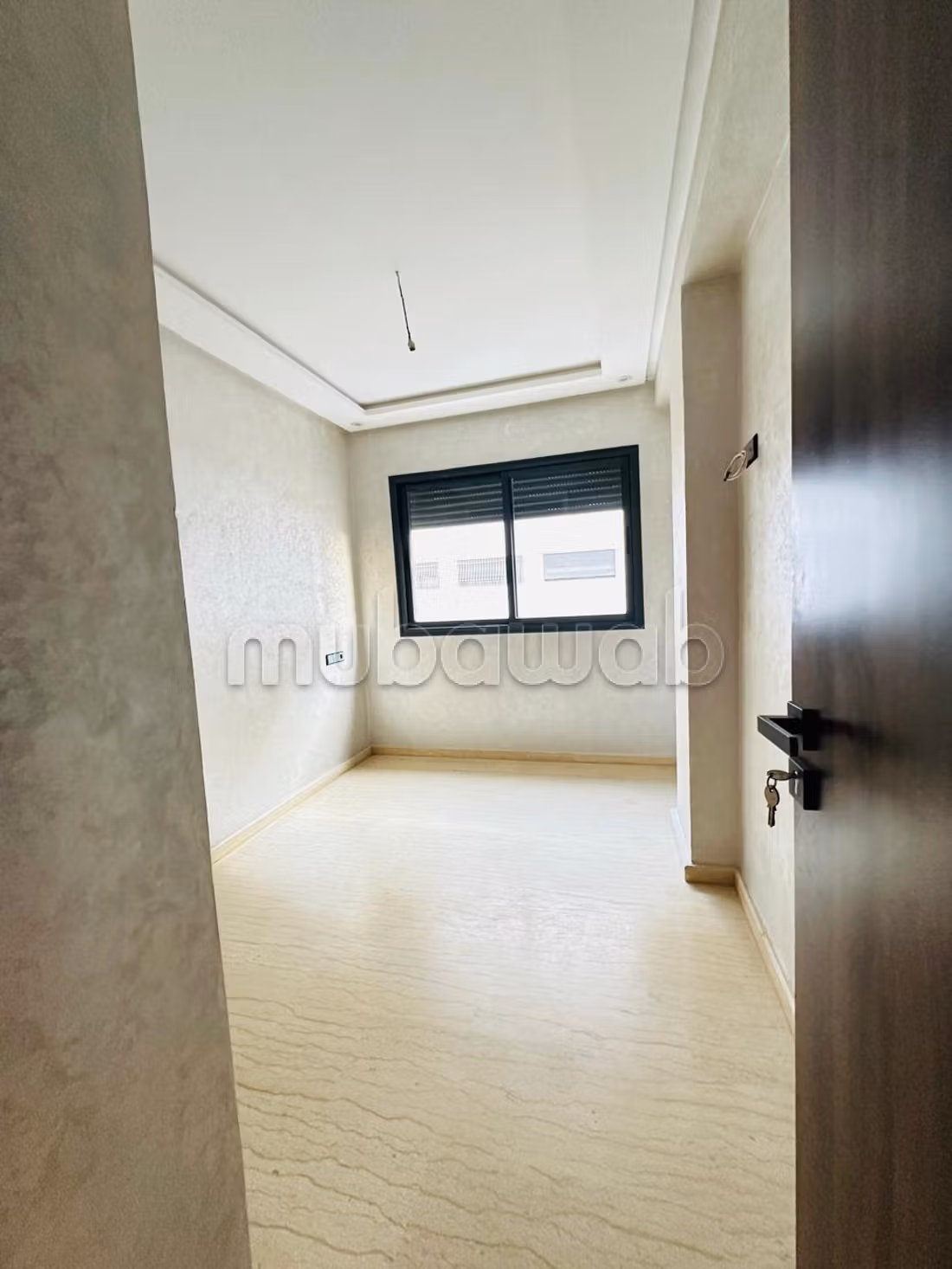 Appartement te huur in Roches Noires. 2 mooie slaapkamers. Conciërgeservice.