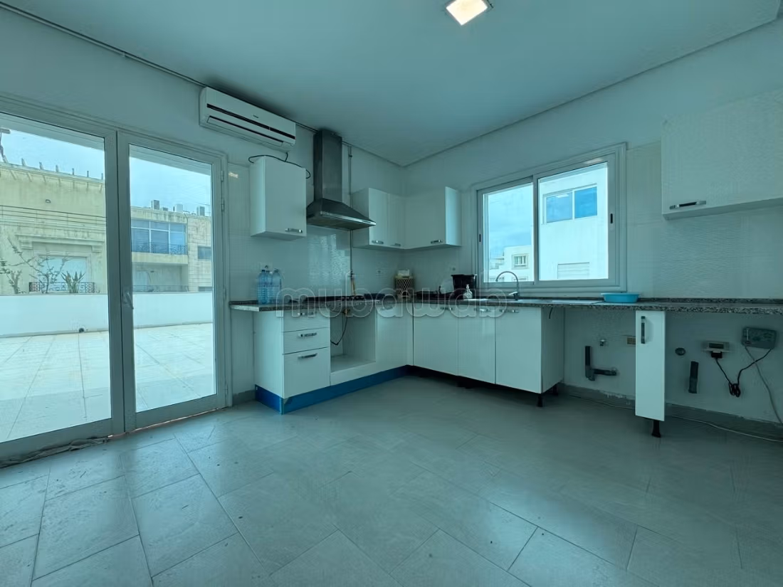 Apartment for rent in Les Berges Du Lac 2.3 rooms. Quiet environment with sea view, central heating
