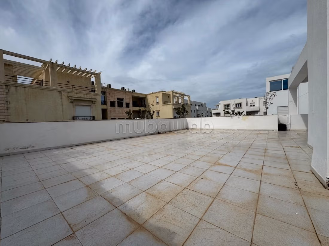 Apartment for rent in Les Berges Du Lac 2.3 rooms. Quiet environment with sea view, central heating