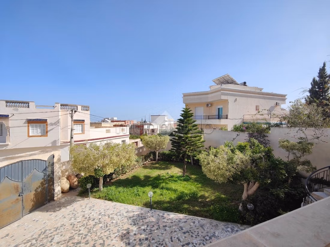 Detached villa for sale