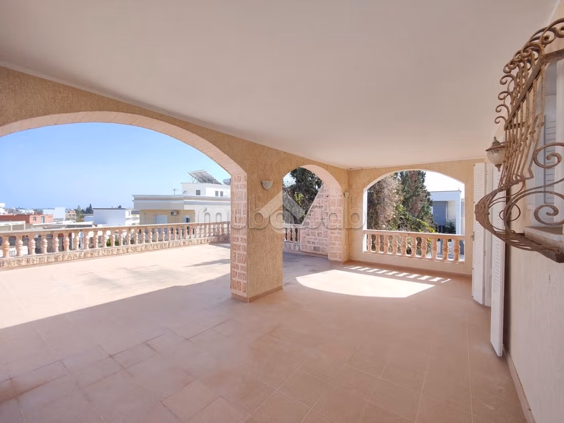 Detached villa for sale