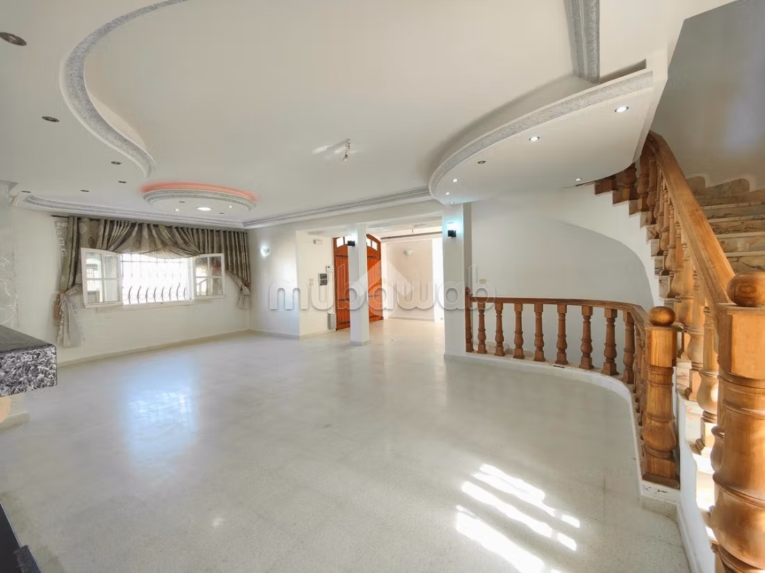 Detached villa for sale