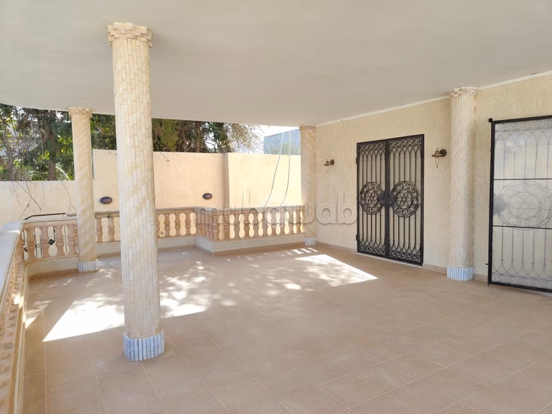 Detached villa for sale