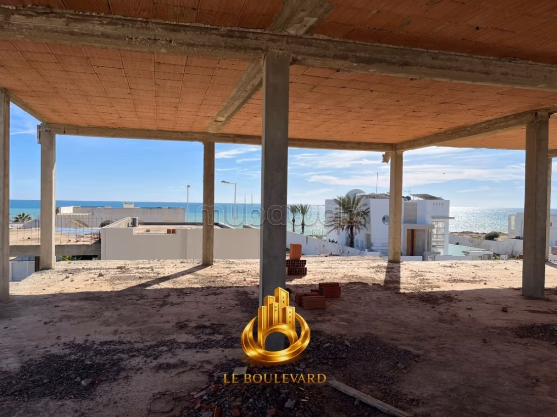 A Vendre Villa R2 Inachevée à Jinene Benikhiar