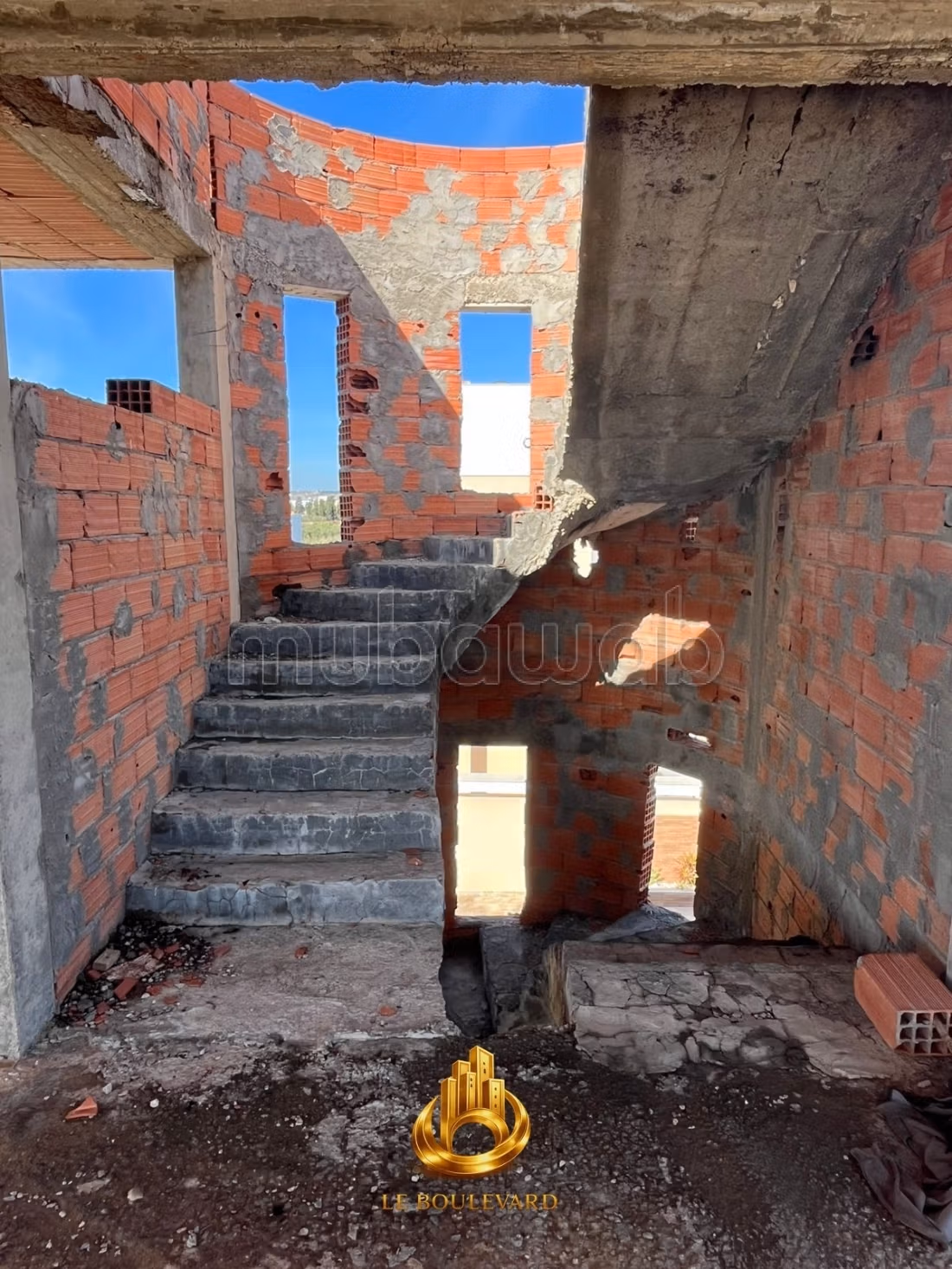 A Vendre Villa R2 Inachevée à Jinene Benikhiar