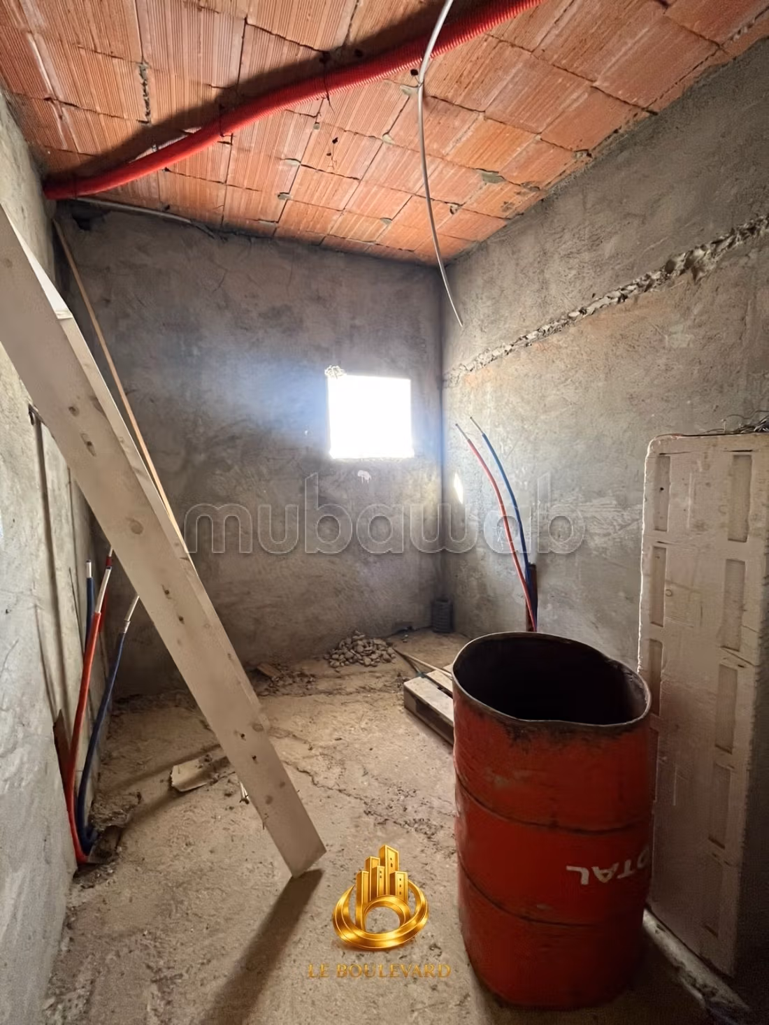 A Vendre Villa R2 Inachevée à Jinene Benikhiar