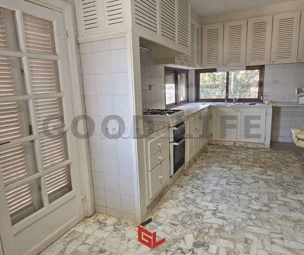 In affitto una villa su 3 livelli a Manar 1