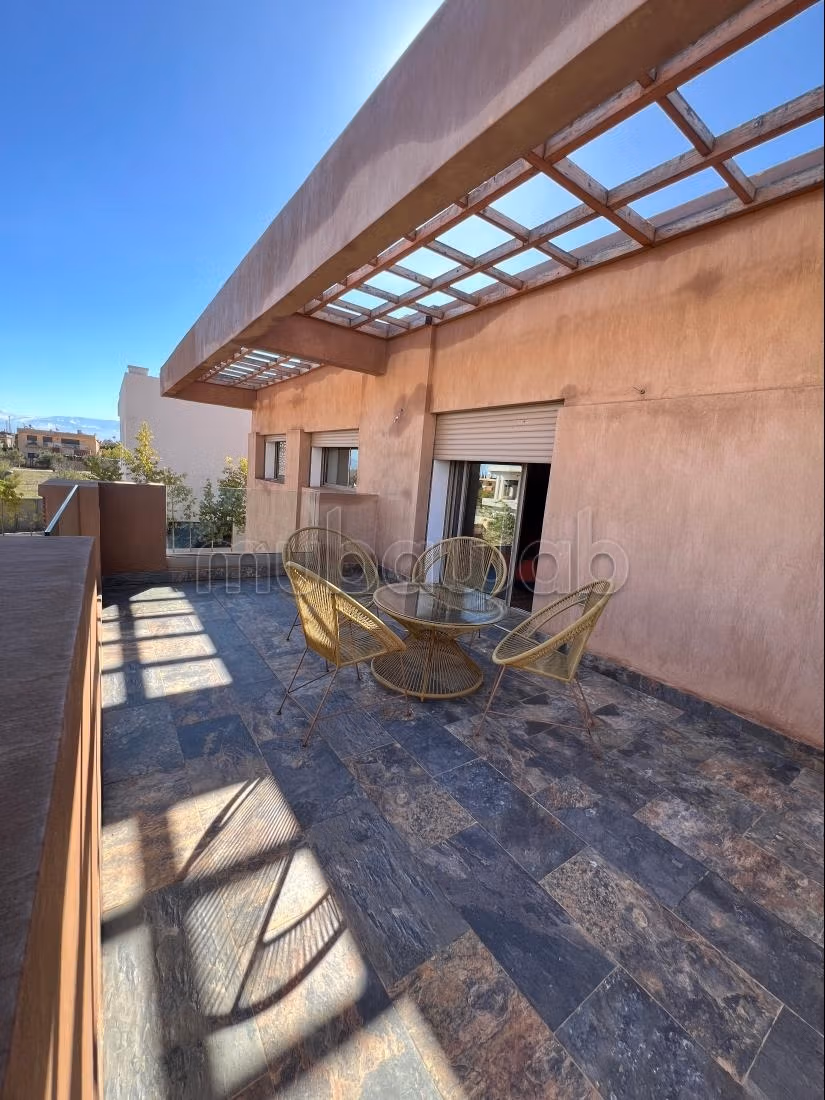 Luxe villa te koop in AKENZA Route de l'Ourika. Oppervlakte 400 m²