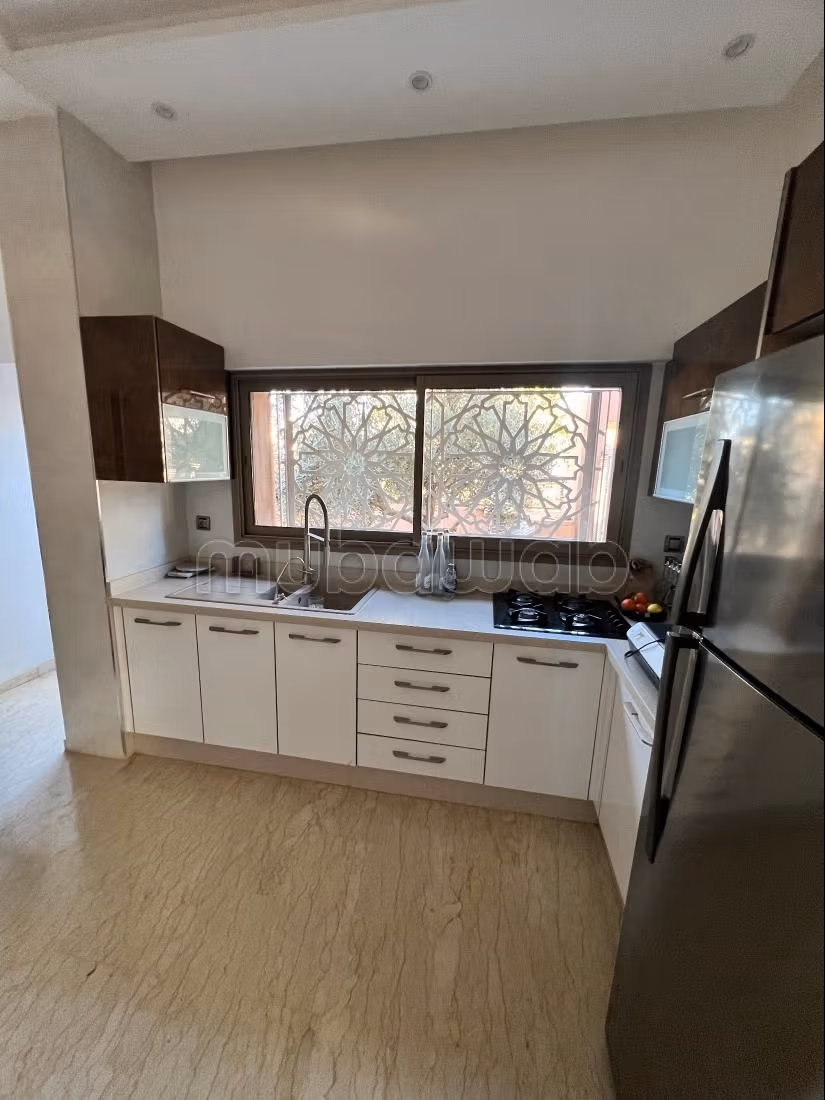 Luxe villa te koop in AKENZA Route de l'Ourika. Oppervlakte 400 m²
