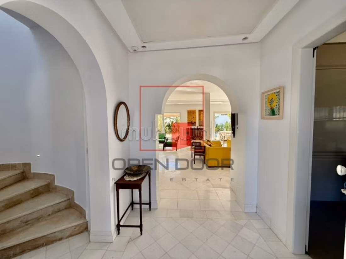 Villa de standing S3 meublée à Gammarth