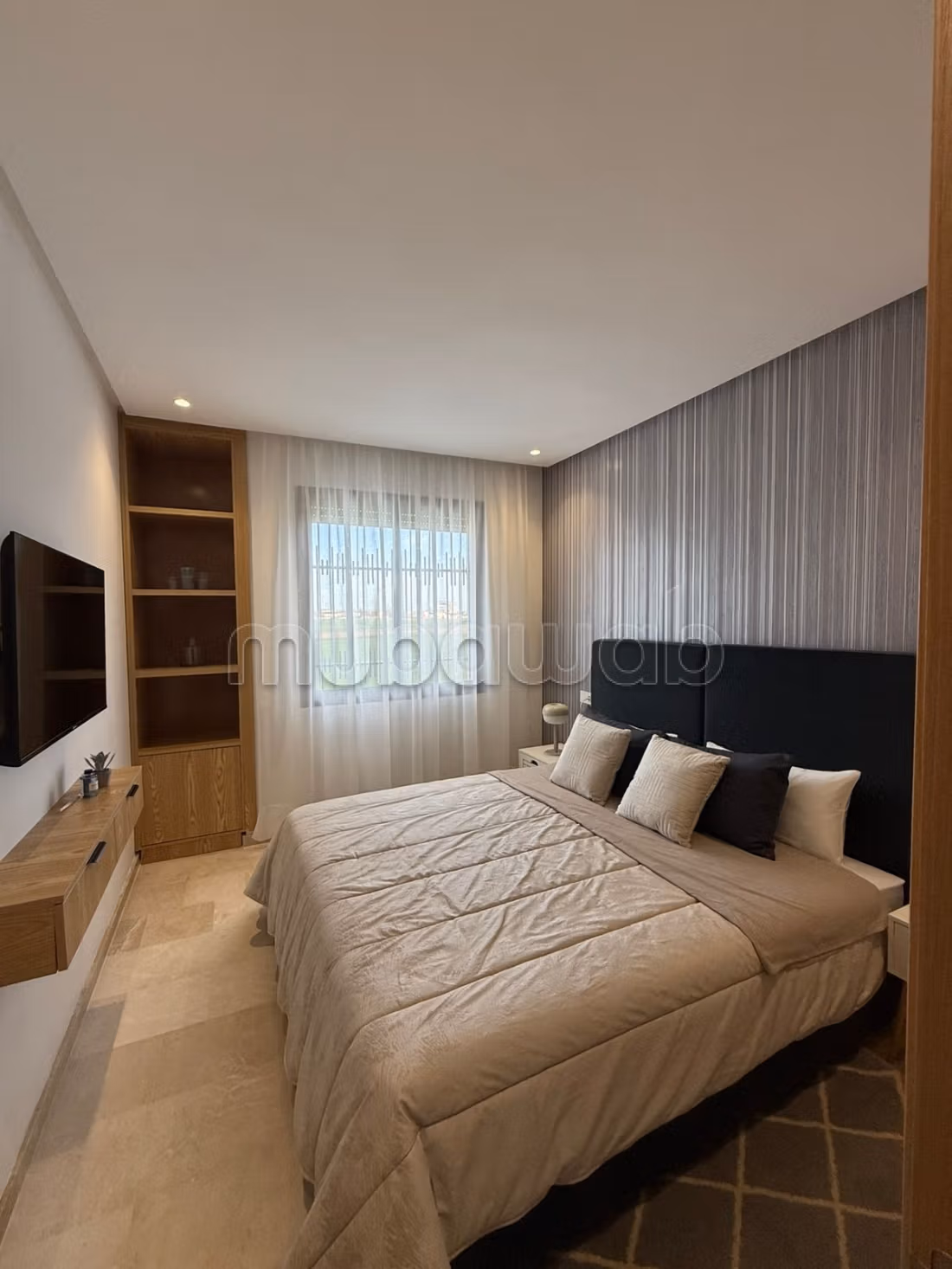 Louez cet appartement à Sidi Maarouf. 1 belle chambre. Meublé