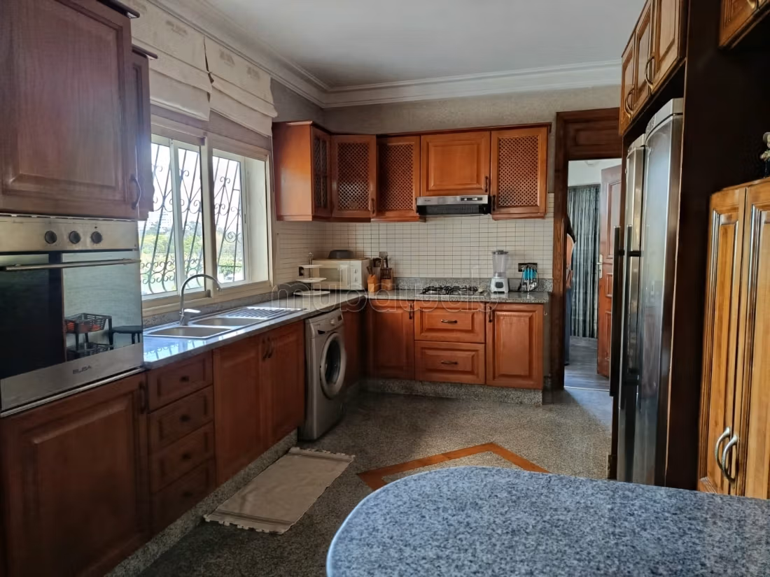 Gauthier, bel appartement en location, meublé 3CH — 4