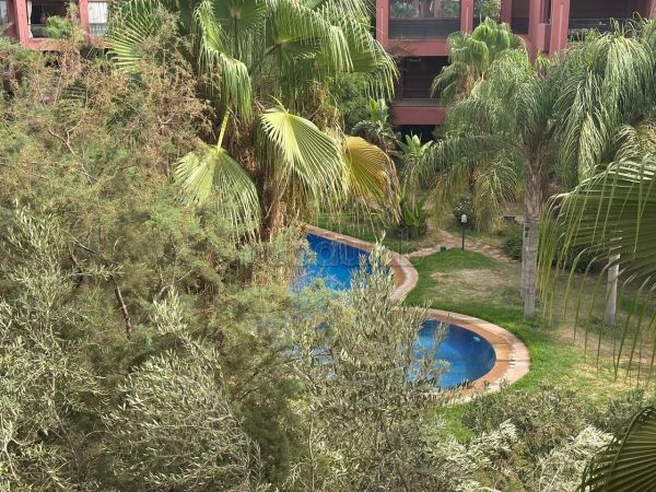 À louer: Grand appartement de 155m² 2 ch à agdal