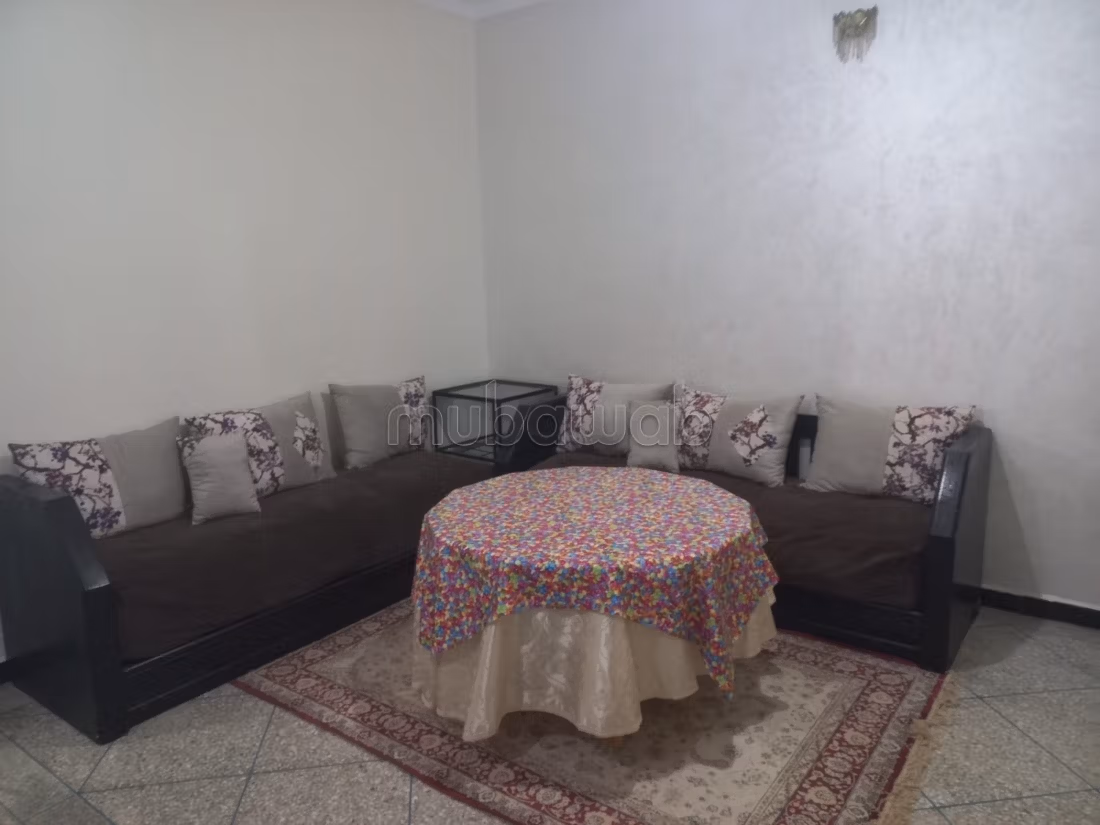 Location d'un appartement à Centre. 2 pièces confortables. Cuisinière avec four — 5