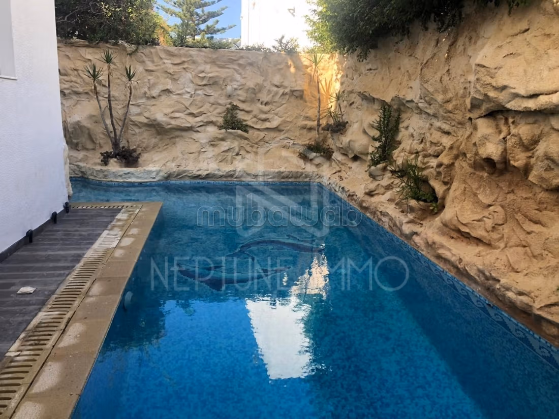 In affitto villa con piscina a Marsa