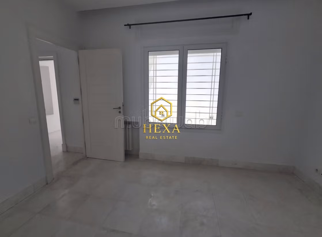Villa S4 con piscina a La Marsa