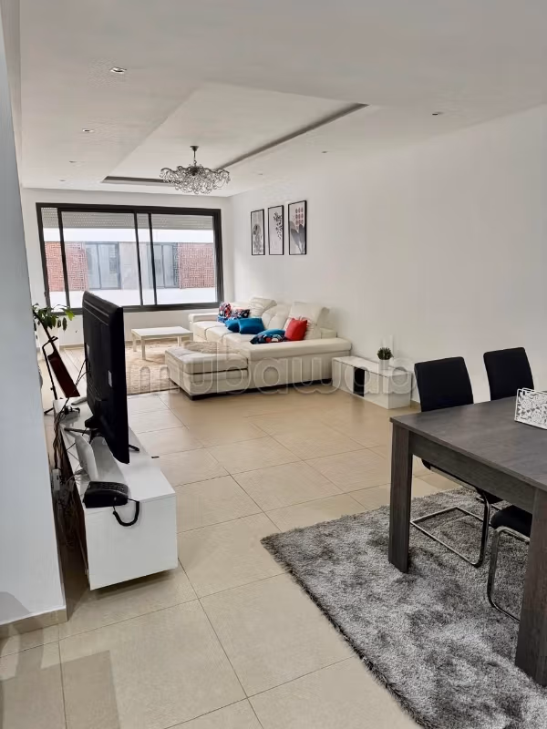 Piso en venta en Agdal. Superficie de 190 m². Armarios