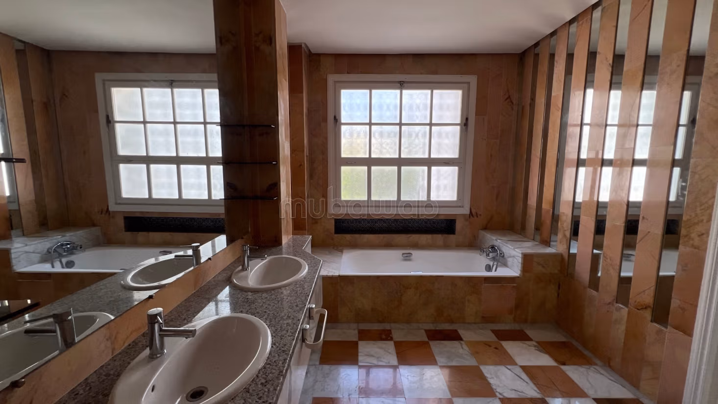 Une somptueuse villa avec piscine à carthage