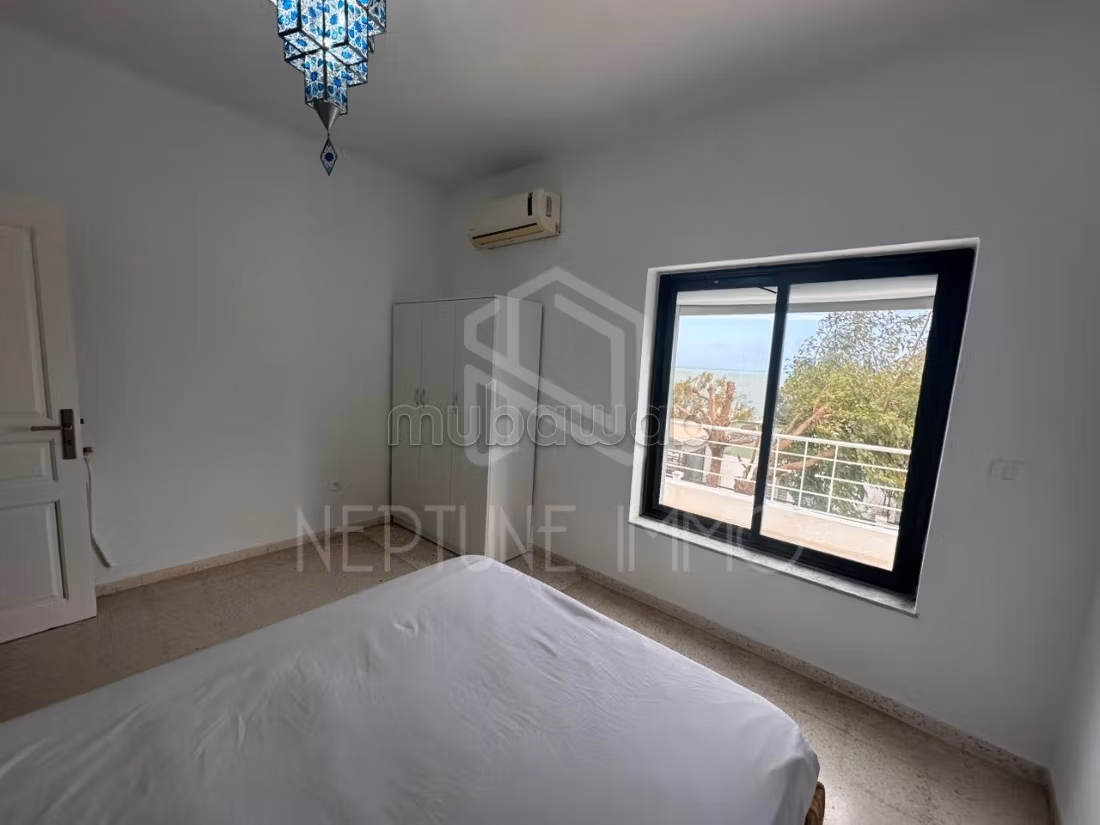 Furnished apartment with sea view in La Marsa