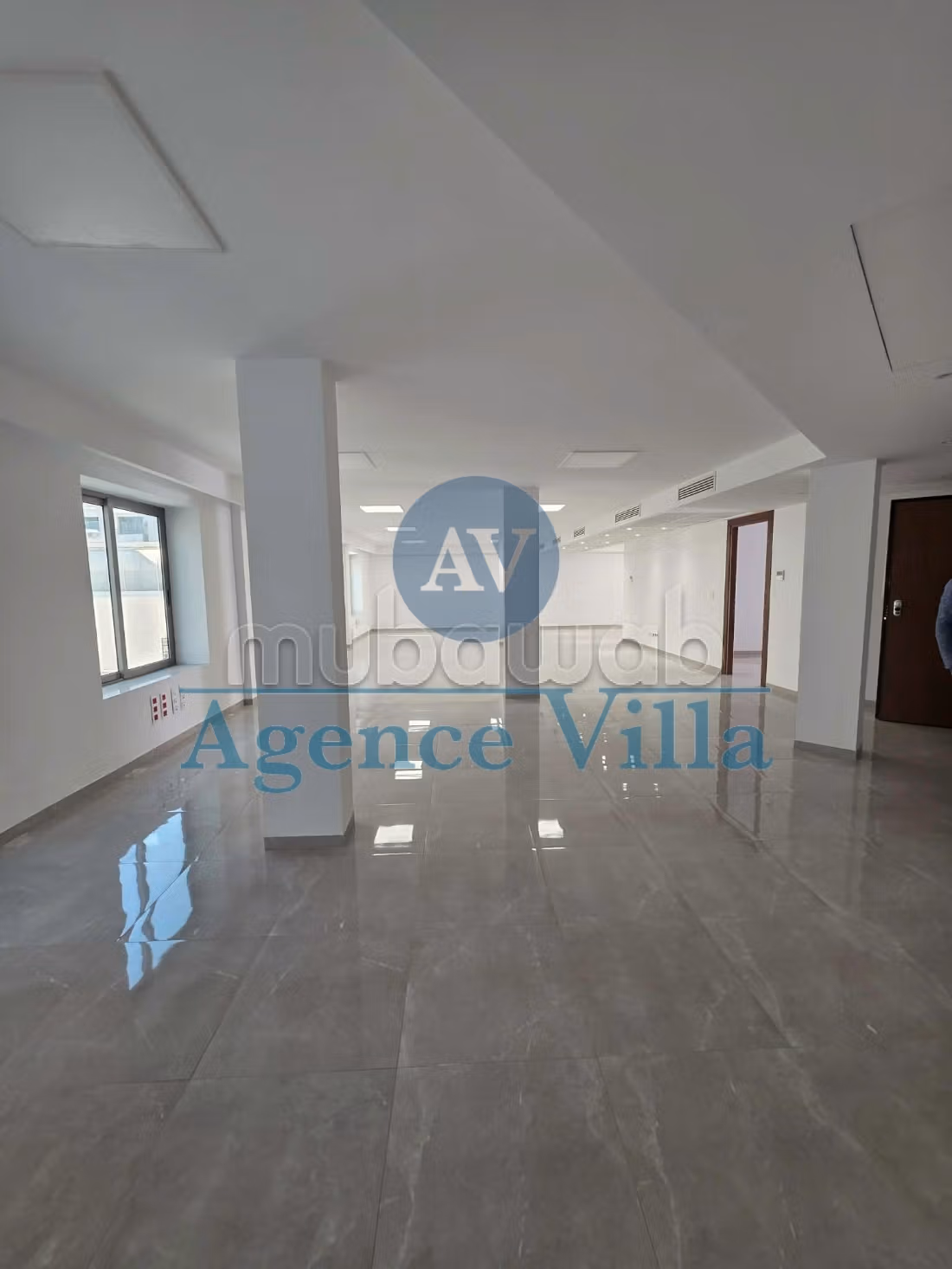 New office for rent Lake 1