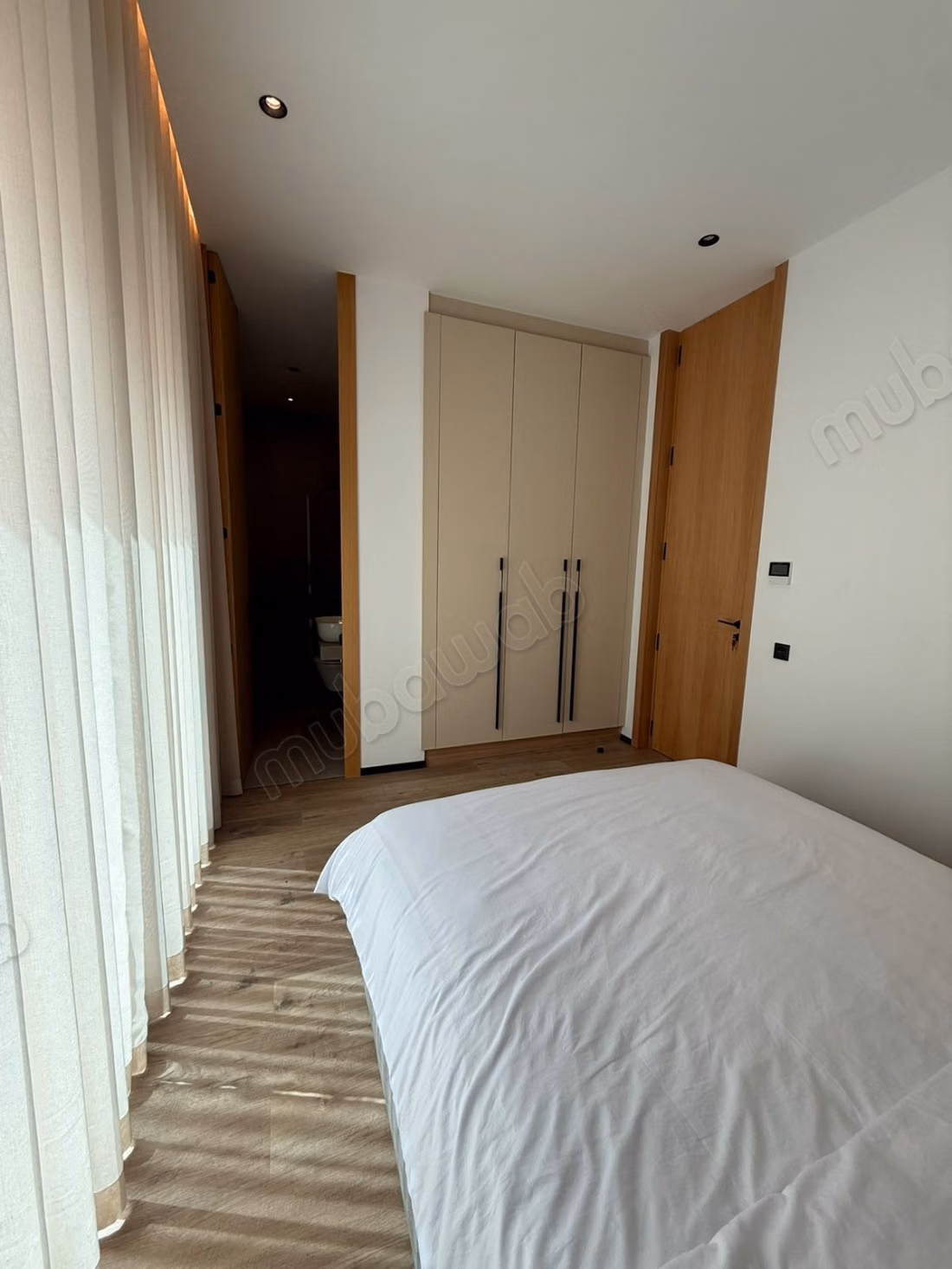 A LOUER Luxueuse Villa neuve 5 suites meublée