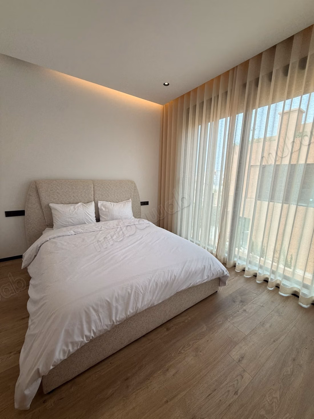 A LOUER Luxueuse Villa neuve 5 suites meublée