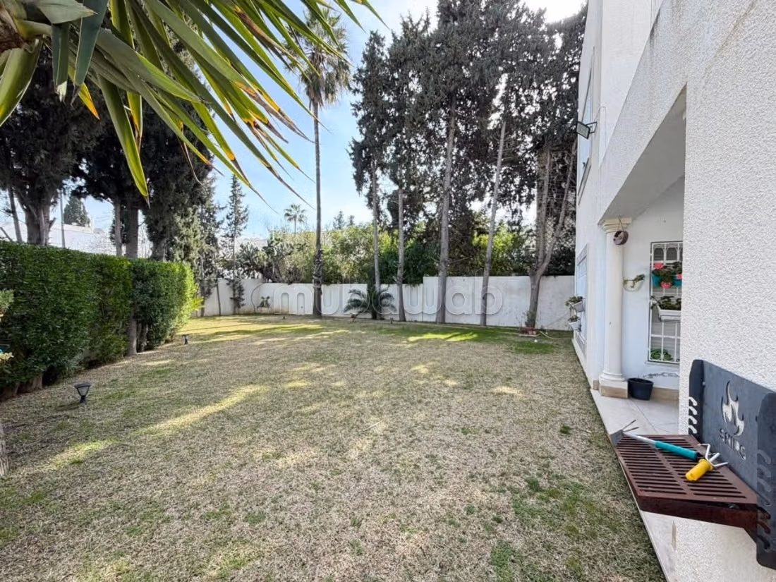 In affitto villa moderna con giardino a Notre Dame