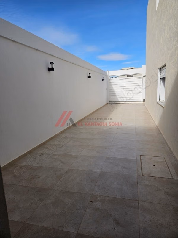 A vendre une villa à chatt mariem