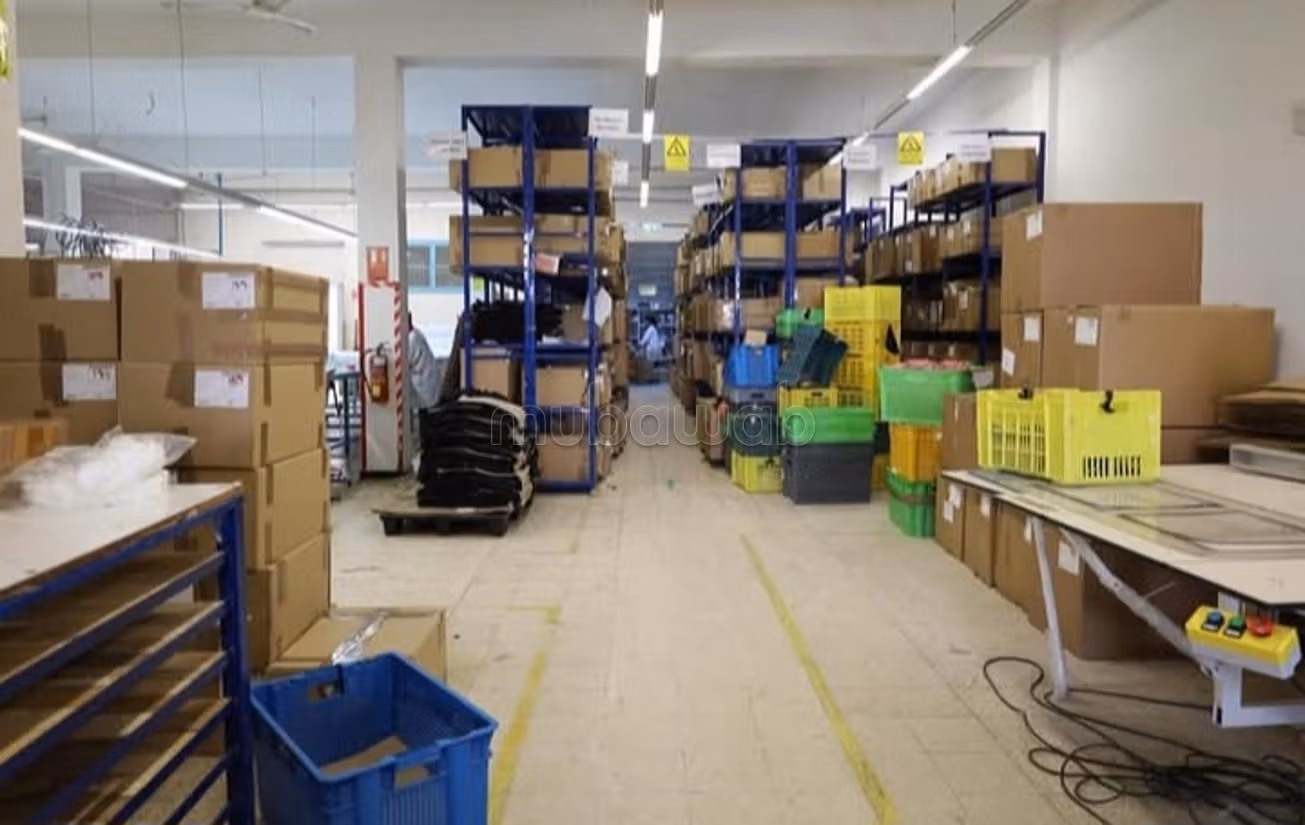 Usine a vendre à zone industrielle