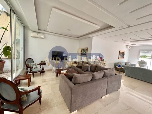 A vendre une Villa jumelée à la Marsa