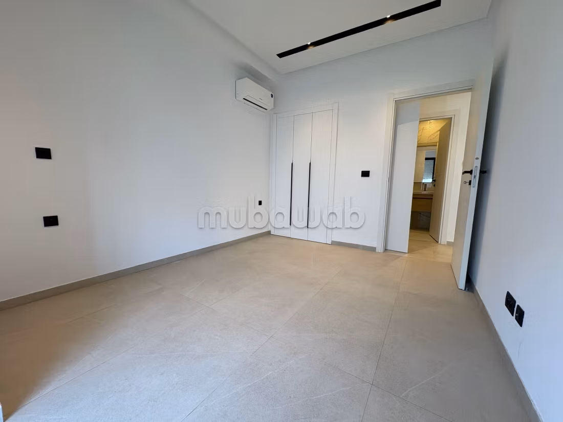 Apartment for sale in Chotrana 1. Surface area 68 m². Double glazed windows and central heating