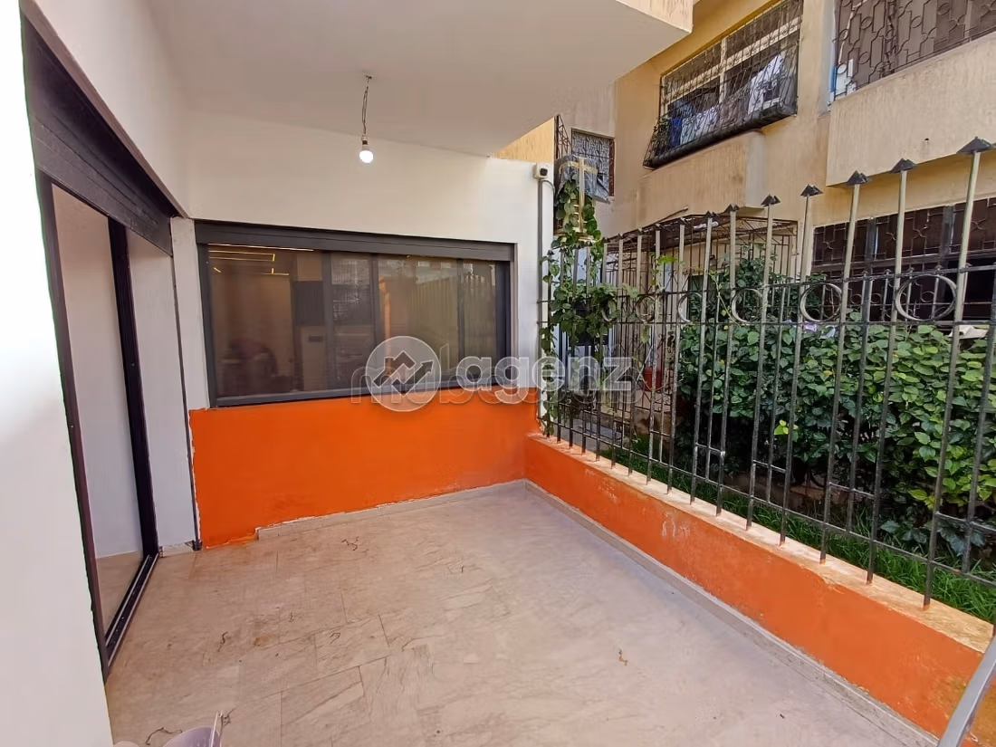 Appartamento in vendita 95 m², 2 camere Aïn Sebaâ Casablanca