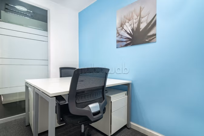 Bureau à louer pour 2 à CASABLANCA,
Abdelmoumen