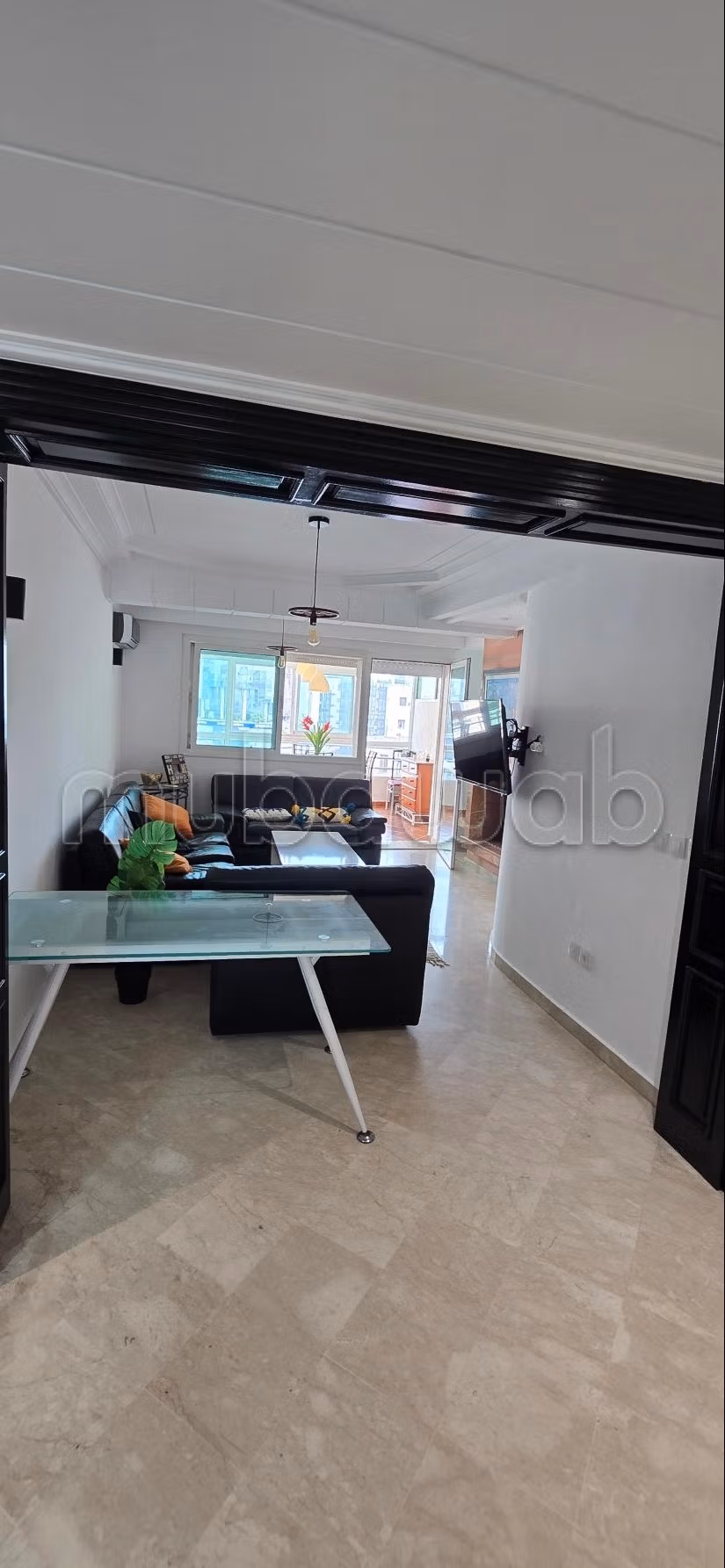 Flat for rent in Maârif Extension. 3 comfortable rooms. Well decorated