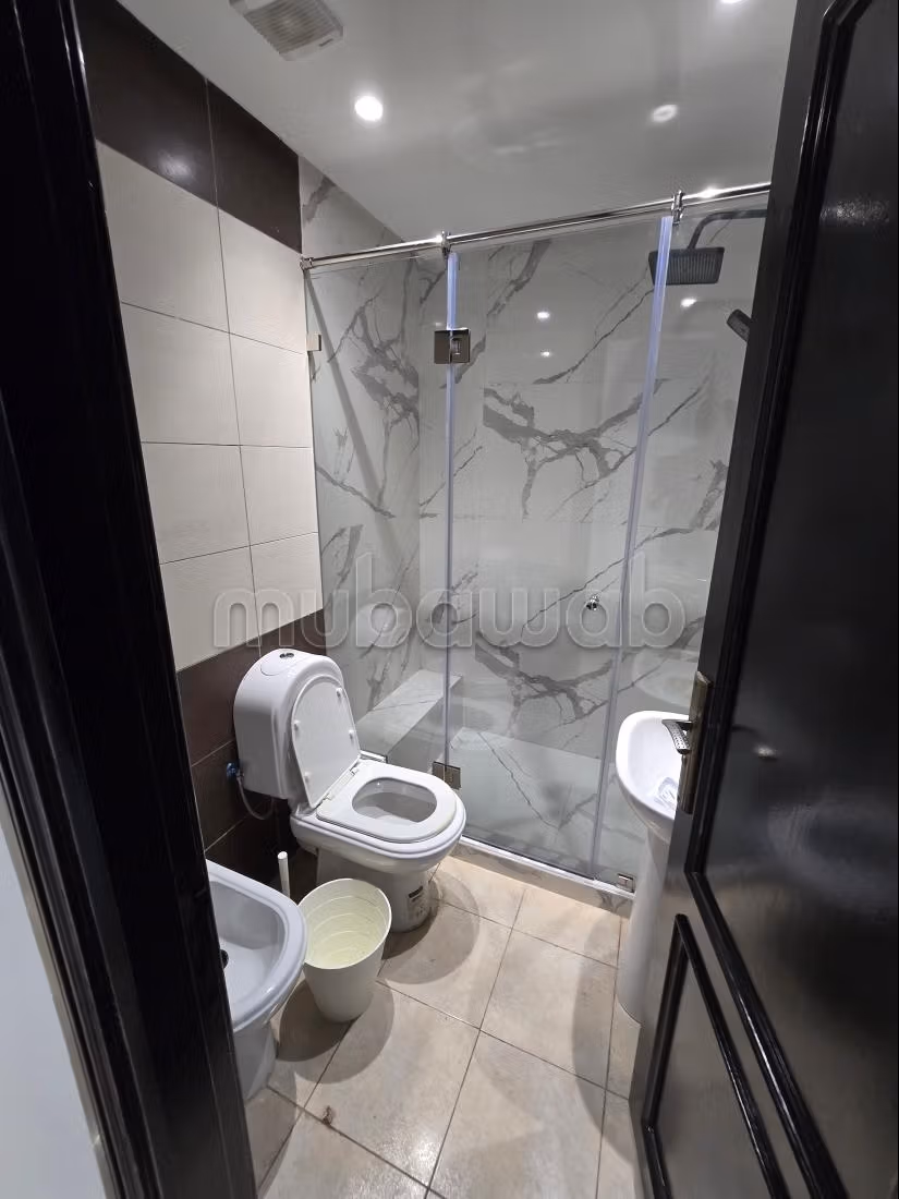 Flat for rent in Maârif Extension. 3 comfortable rooms. Well decorated