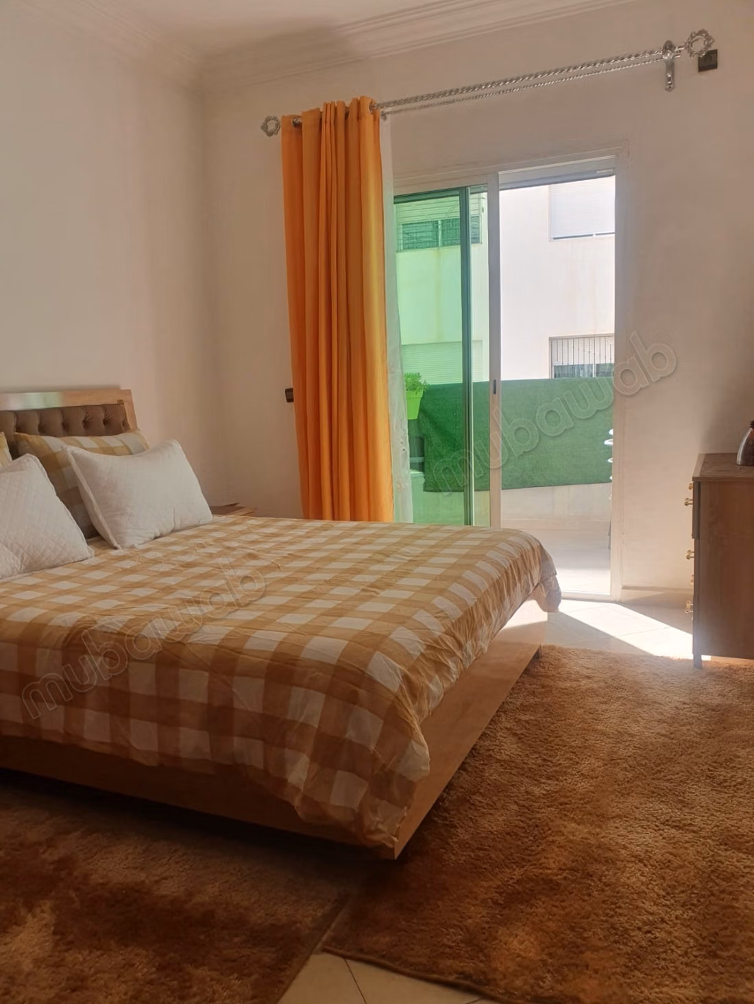 Vendita di un bel appartamento in centro. Superficie totale 98 m². Salotto marocchino, sicurezza