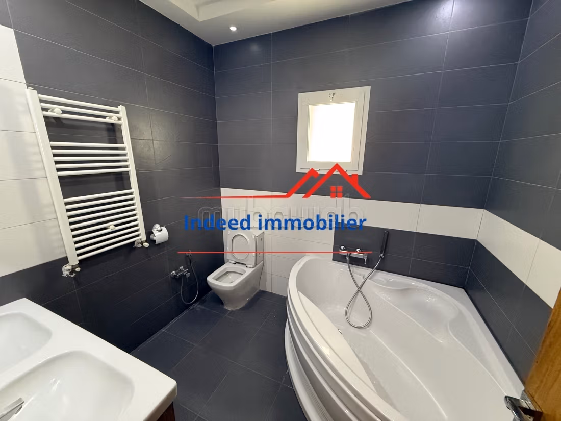 Villa à vendre – El Manar 1