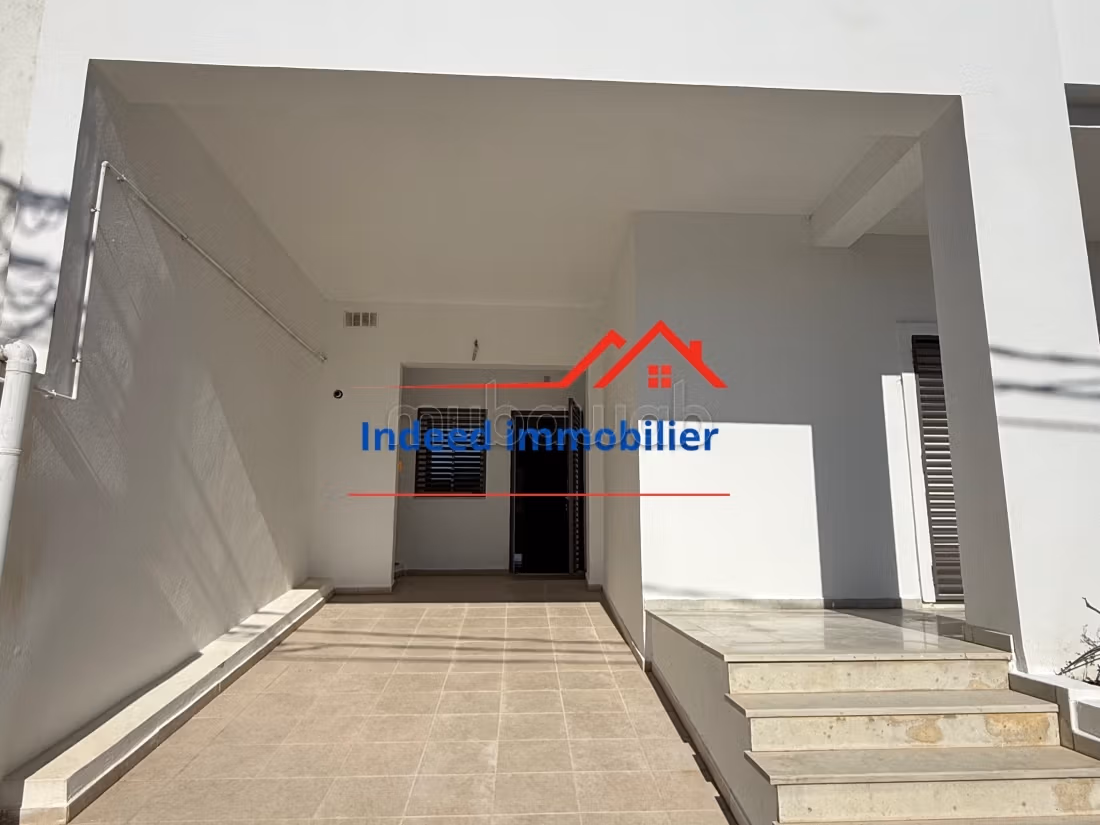 Villa à vendre – El Manar 1
