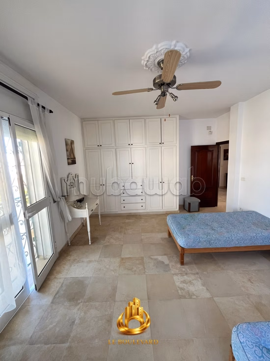 A vendre villa S5 avec piscine à Yassmine Hammame
