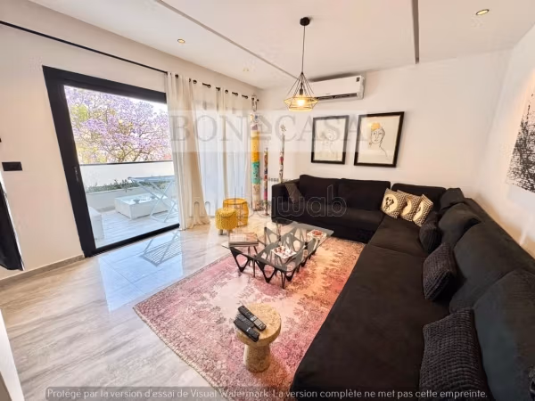 S3 Apartment empty with terrace for rent in the heart of Marsa