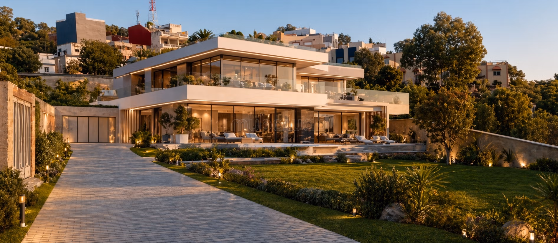Terrain 2200m² Tanger Front Rue ZRM