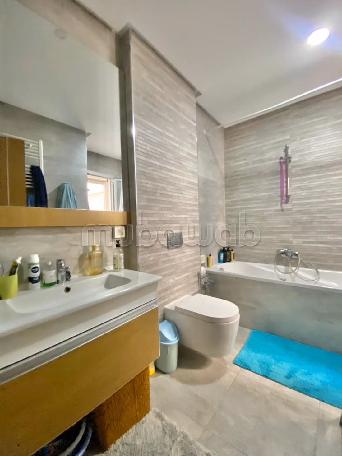 A vendre appartement S3 à la Soukra