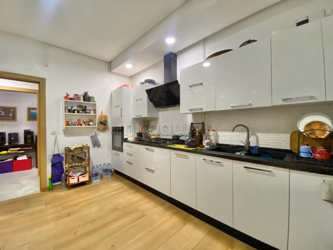 A vendre appartement S3 à la Soukra