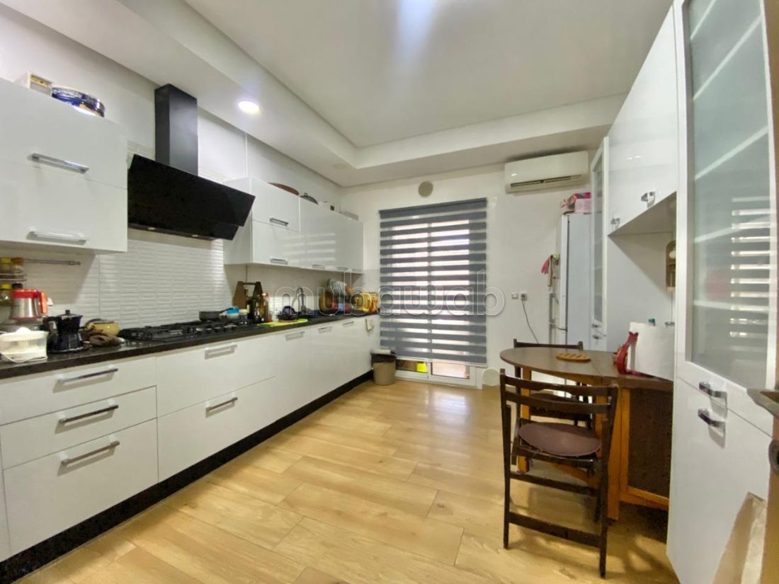 A vendre appartement S3 à la Soukra