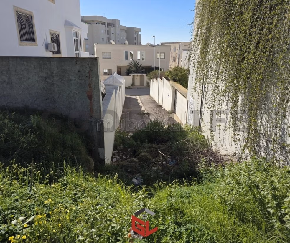 À vendre Terrain à Jardins d’El Menzah 2