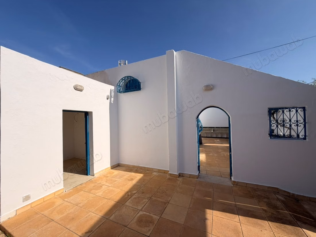 Arabesque House S3 for sale in Cité Riadh Kélibia