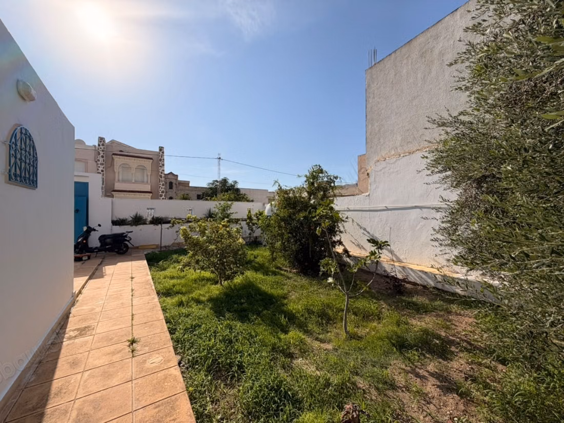 Arabesque House S3 for sale in Cité Riadh Kélibia